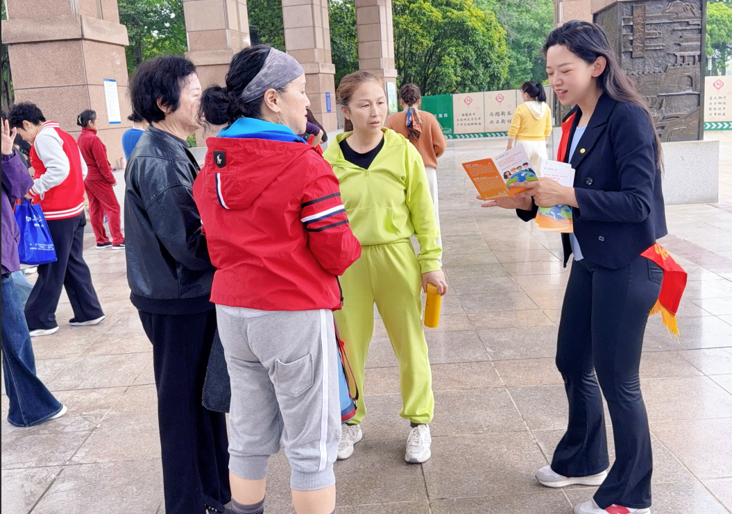阳光人寿芜湖中支联合多家保险同业机构开展全民国家安全教育日户外宣传活动
